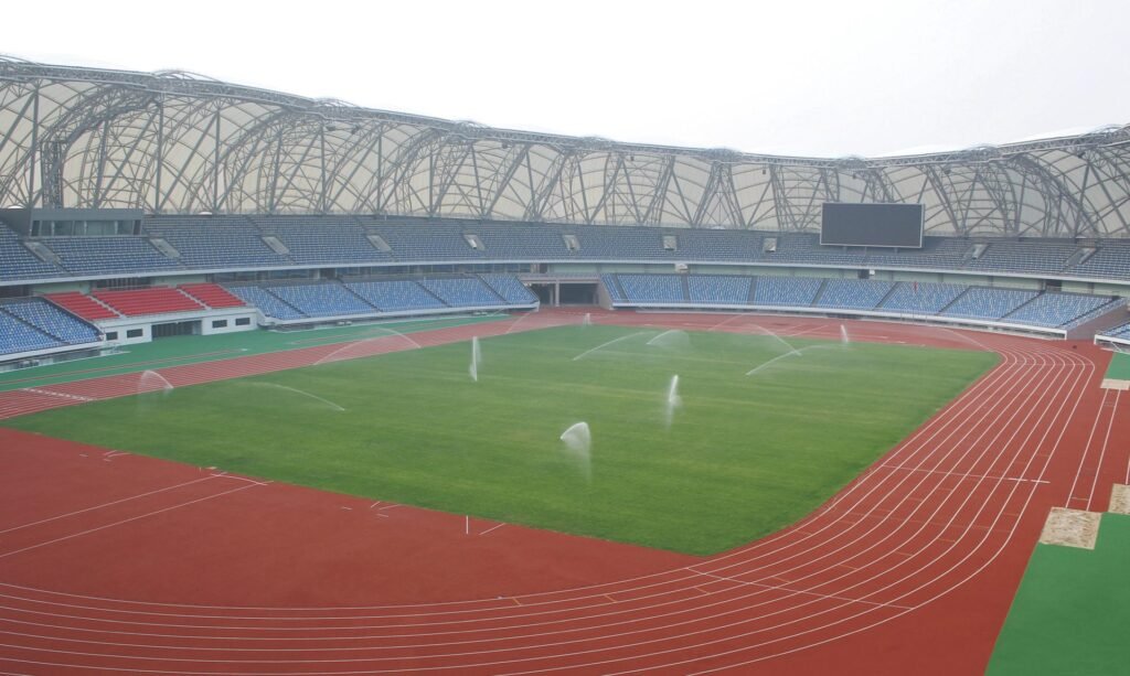 Hebei Cangzhou Stadium running track by Topthink