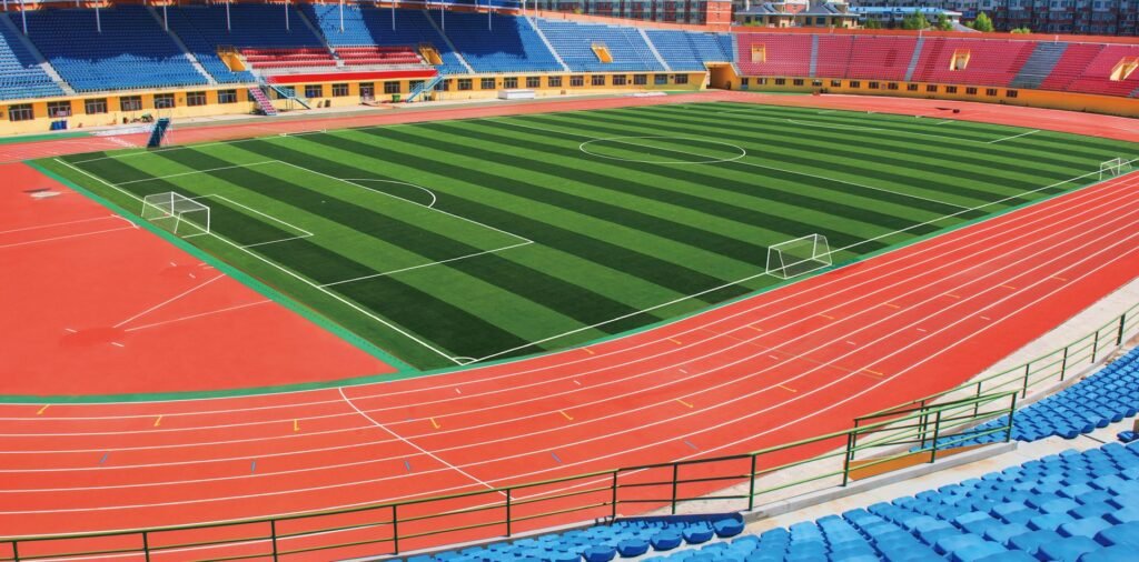 Heilongjiang Suihua Sports Center running track by Topthink
